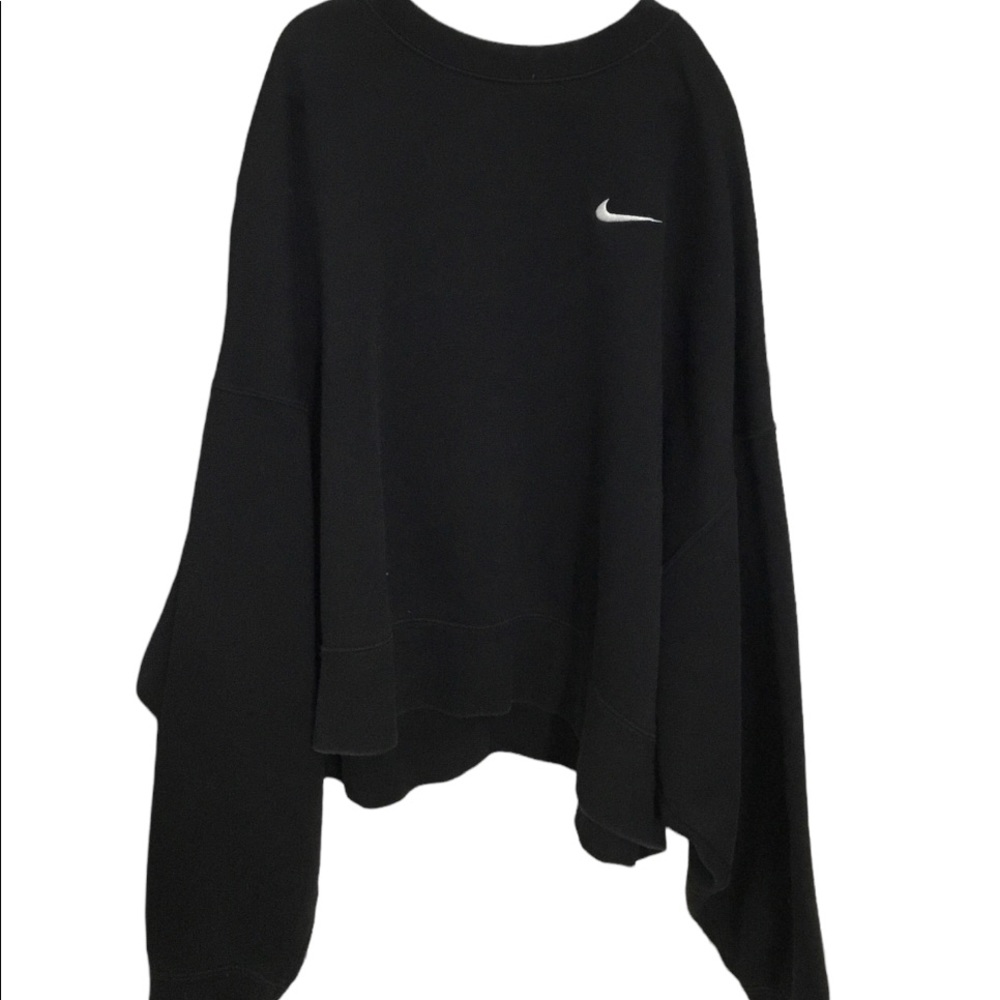 Large cropped Nike hoodie